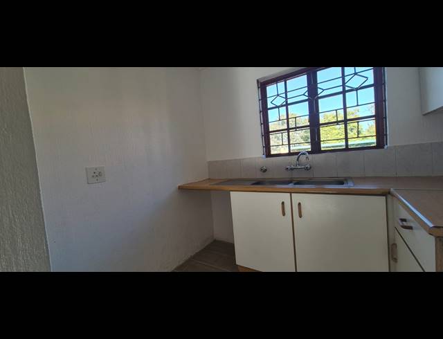 2 BEDROOM SIMPLEX SOLD IN HALFWAY GARDENS